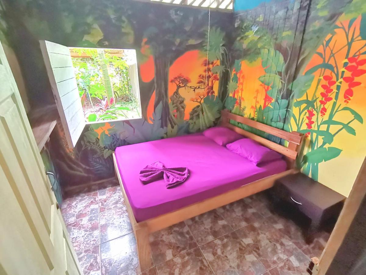 Hostel Oasis Puerto Viejo de Talamanca Exteriér fotografie